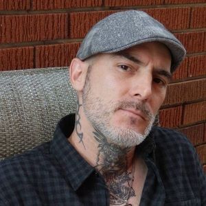 Meet your Posher, Denis